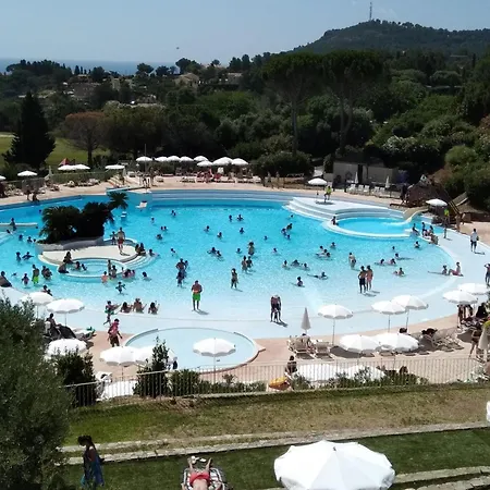 Cap Esterel Pierre Et Type 3 , 2 Rez De Jardin Cloture ,vue ,inclus Climatisation Place De Stationnement , Acces Aux Piscines ,animations * Saint-Raphael (Var)